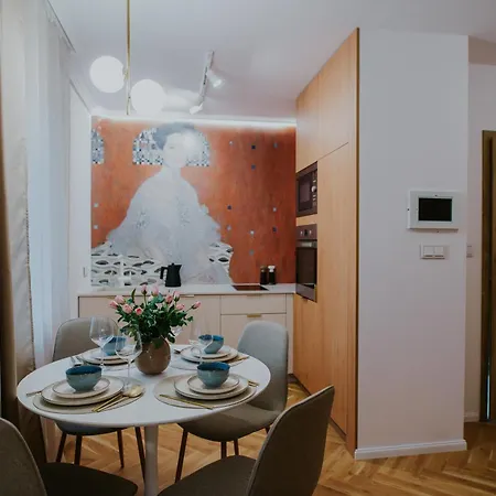 Lägenhet Dwupoziomowy Butikowy Zmigrodzka, Free Parking, Self Check-in *
