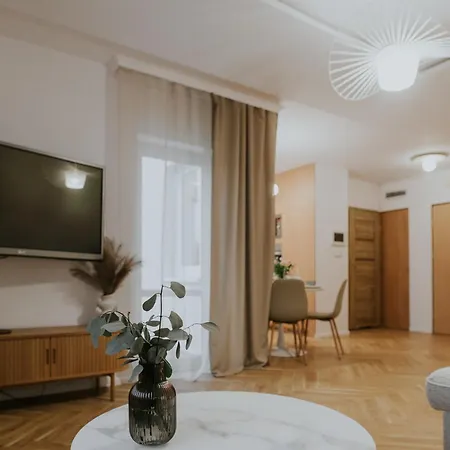 Dwupoziomowy Butikowy Zmigrodzka, Free Parking, Self Check-in Lägenhet *