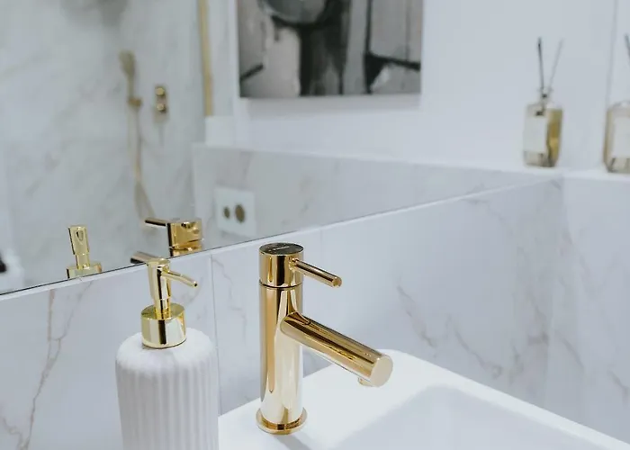 Dwupoziomowy Butikowy Zmigrodzka, Free Parking, Self Check-in * Πόζναν