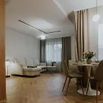 Apartment Dwupoziomowy Butikowy Zmigrodzka, Free Parking, Self Check-in *
