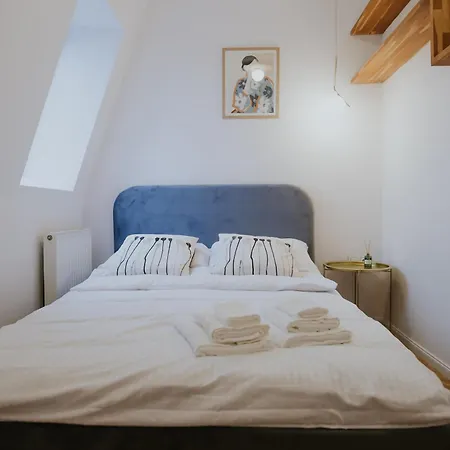 Apartment Dwupoziomowy Butikowy Zmigrodzka, Free Parking, Self Check-in Poznan