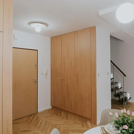 Dwupoziomowy Butikowy Zmigrodzka, Free Parking, Self Check-in Apartment Poznan
