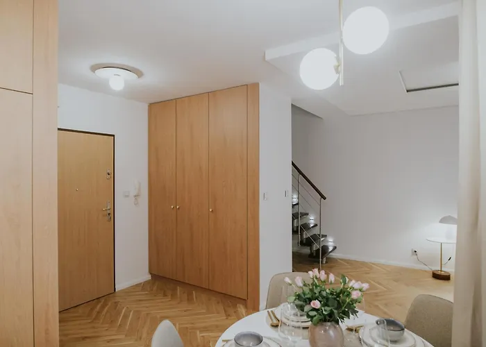 Appartamento Dwupoziomowy Butikowy Zmigrodzka, Free Parking, Self Check-in